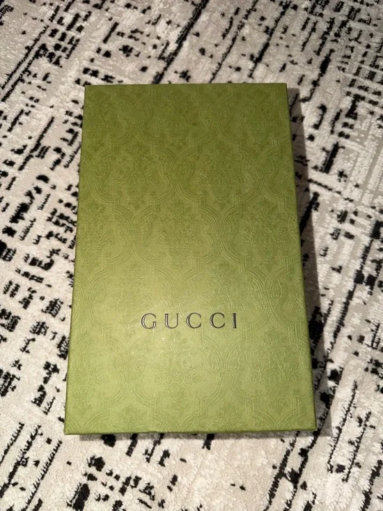 Gucci Black Quilted Leather Thong Sandals with Gold GG Hardware - Picture 5 of 5